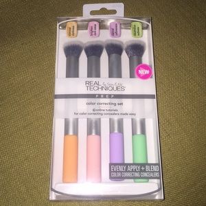 BNIB Real Techniques Color Correcting Brush Set
